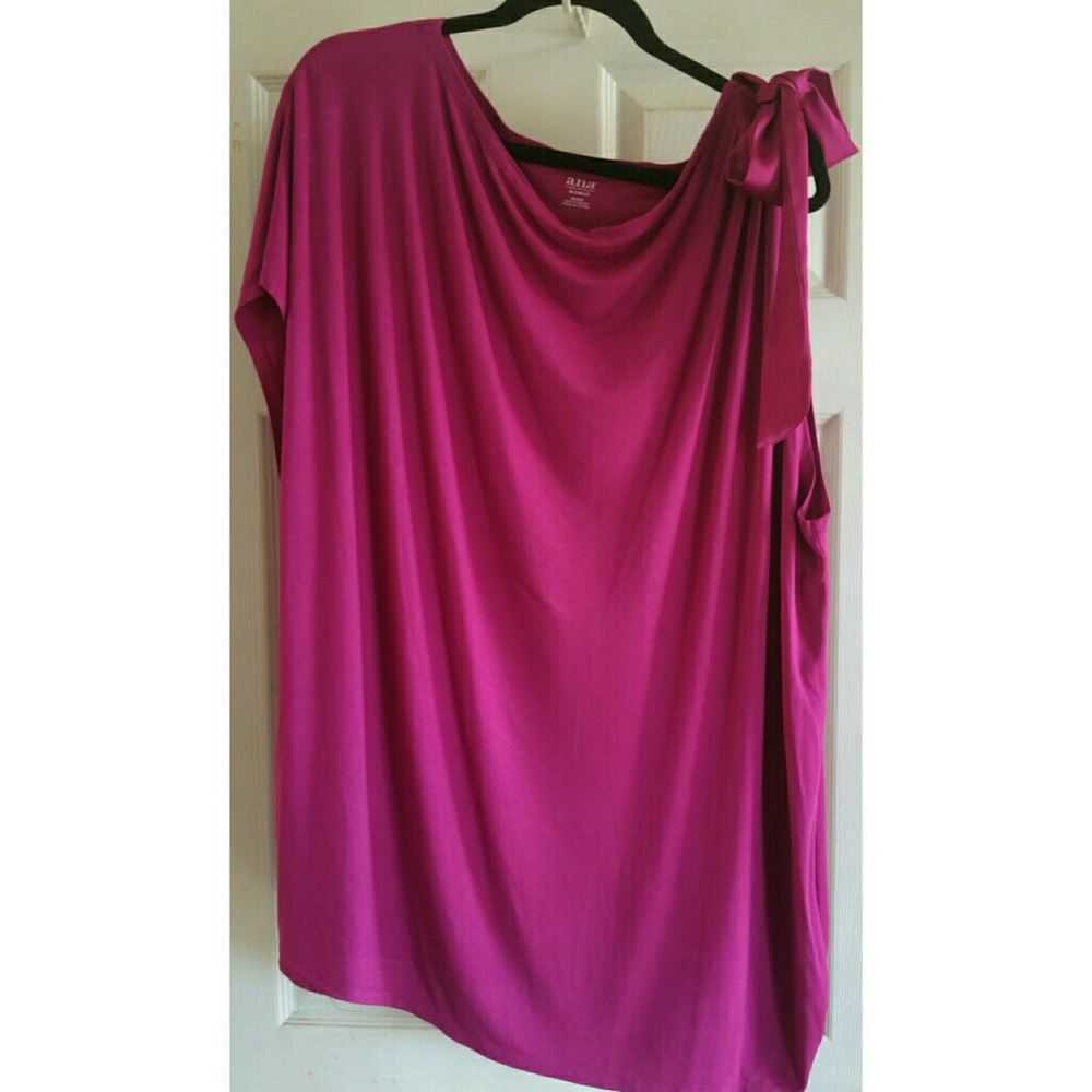 a.n.a - Beautiful Fuchsia Blouse w/Shoulder Bow